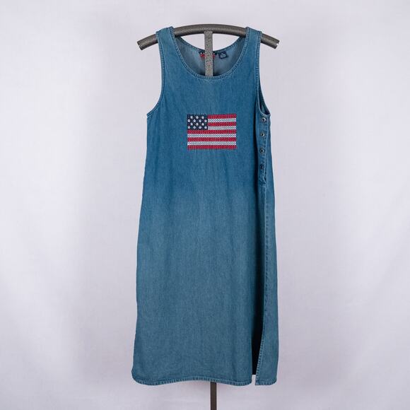 Women's Denim Jumper Dress Medium PETITE Embroidered USA Flag Patriotic Casual - Picture 1 of 7